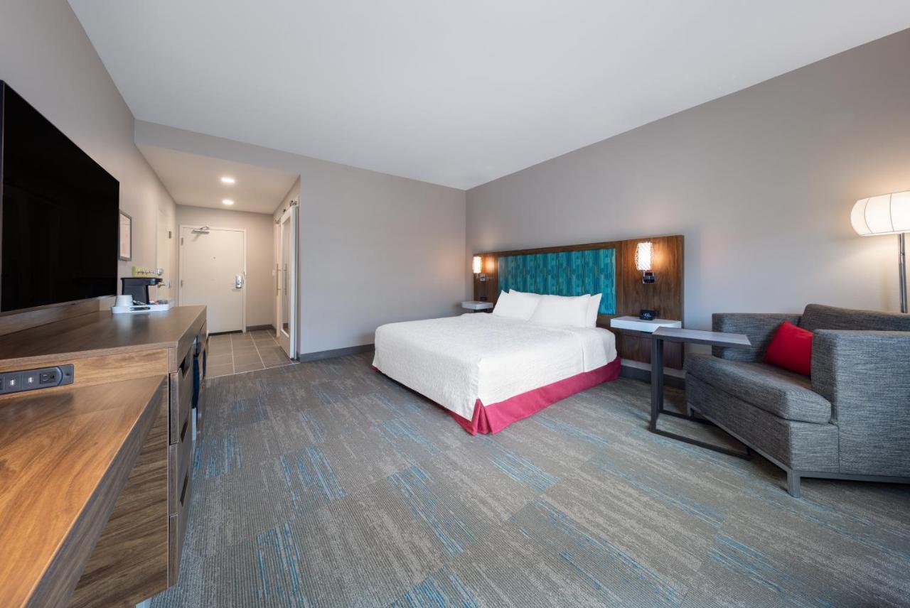 Hampton Inn Columbus Downtown, Ga Bagian luar foto