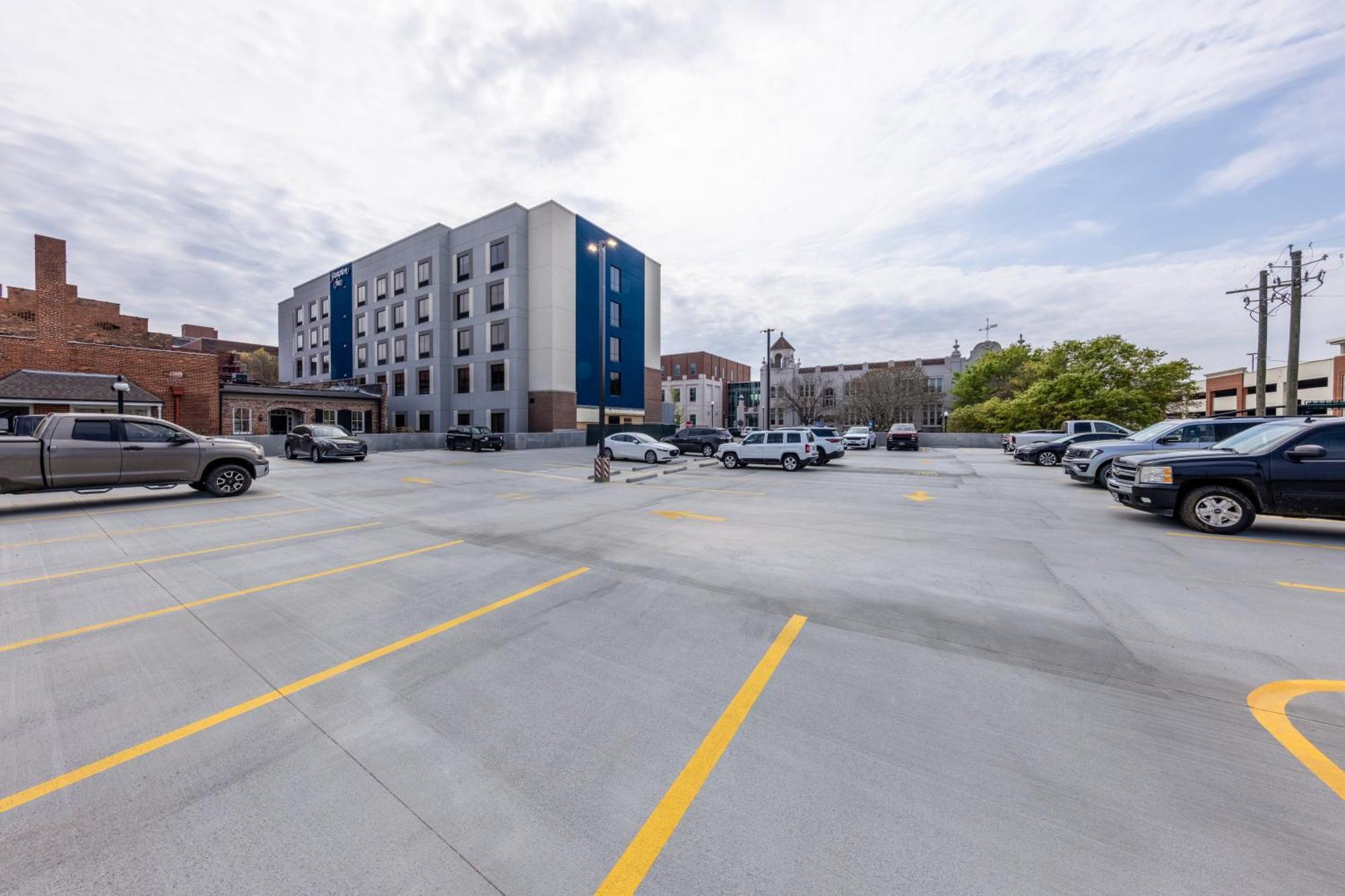 Hampton Inn Columbus Downtown, Ga Bagian luar foto