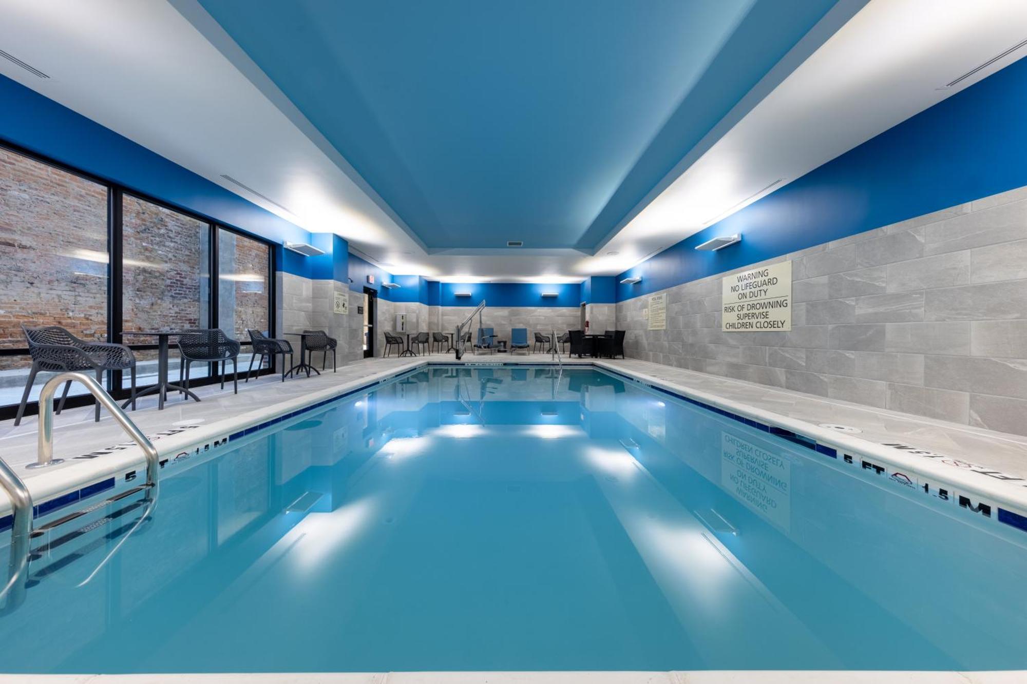 Hampton Inn Columbus Downtown, Ga Bagian luar foto