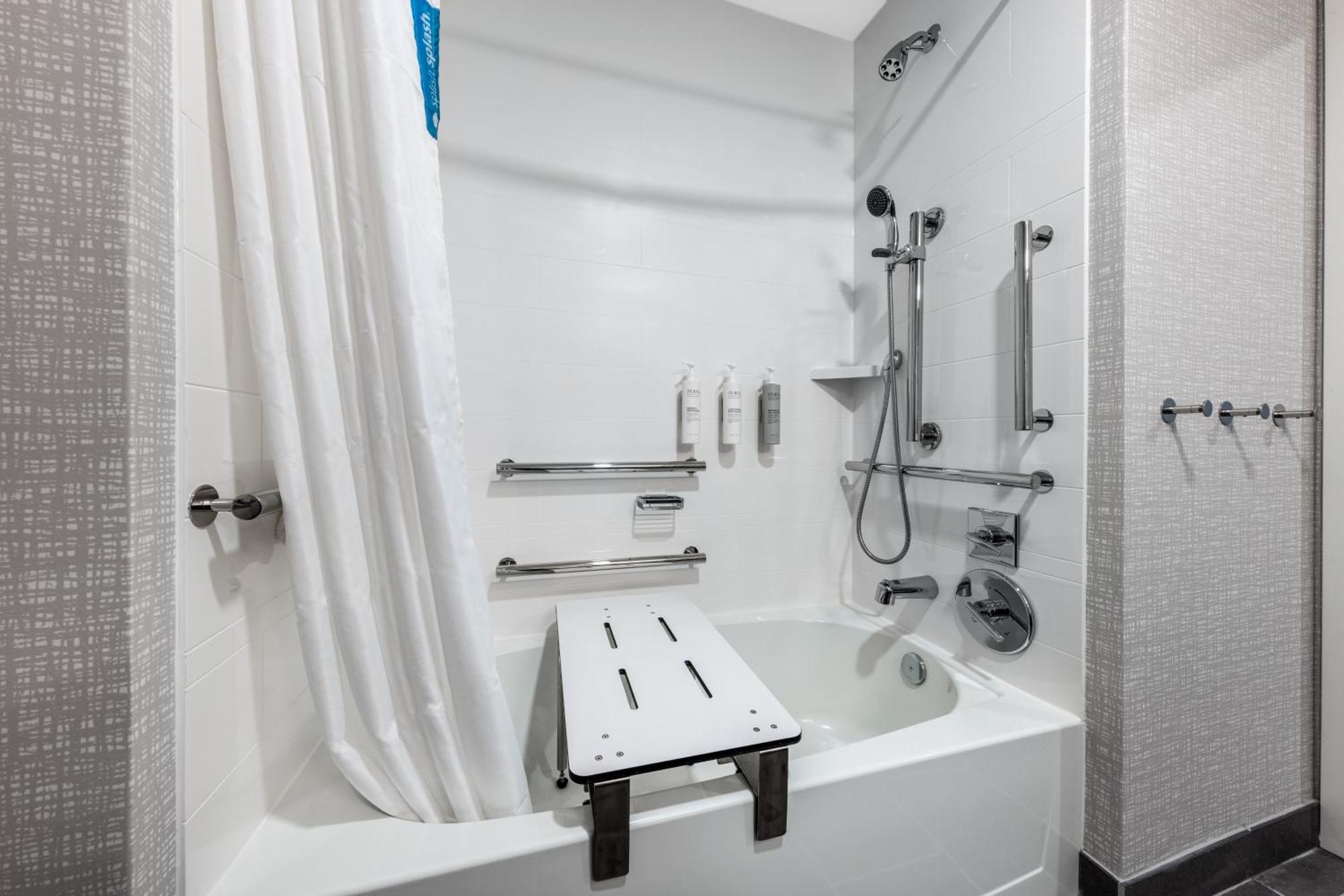 Hampton Inn Columbus Downtown, Ga Bagian luar foto